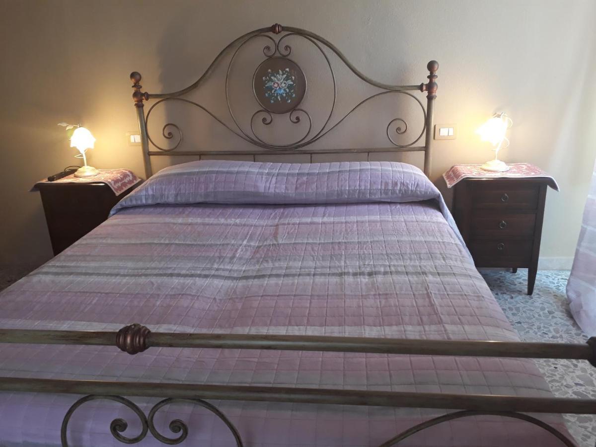 Bed and Breakfast L'Antico Faro Кастельсардо Екстер'єр фото